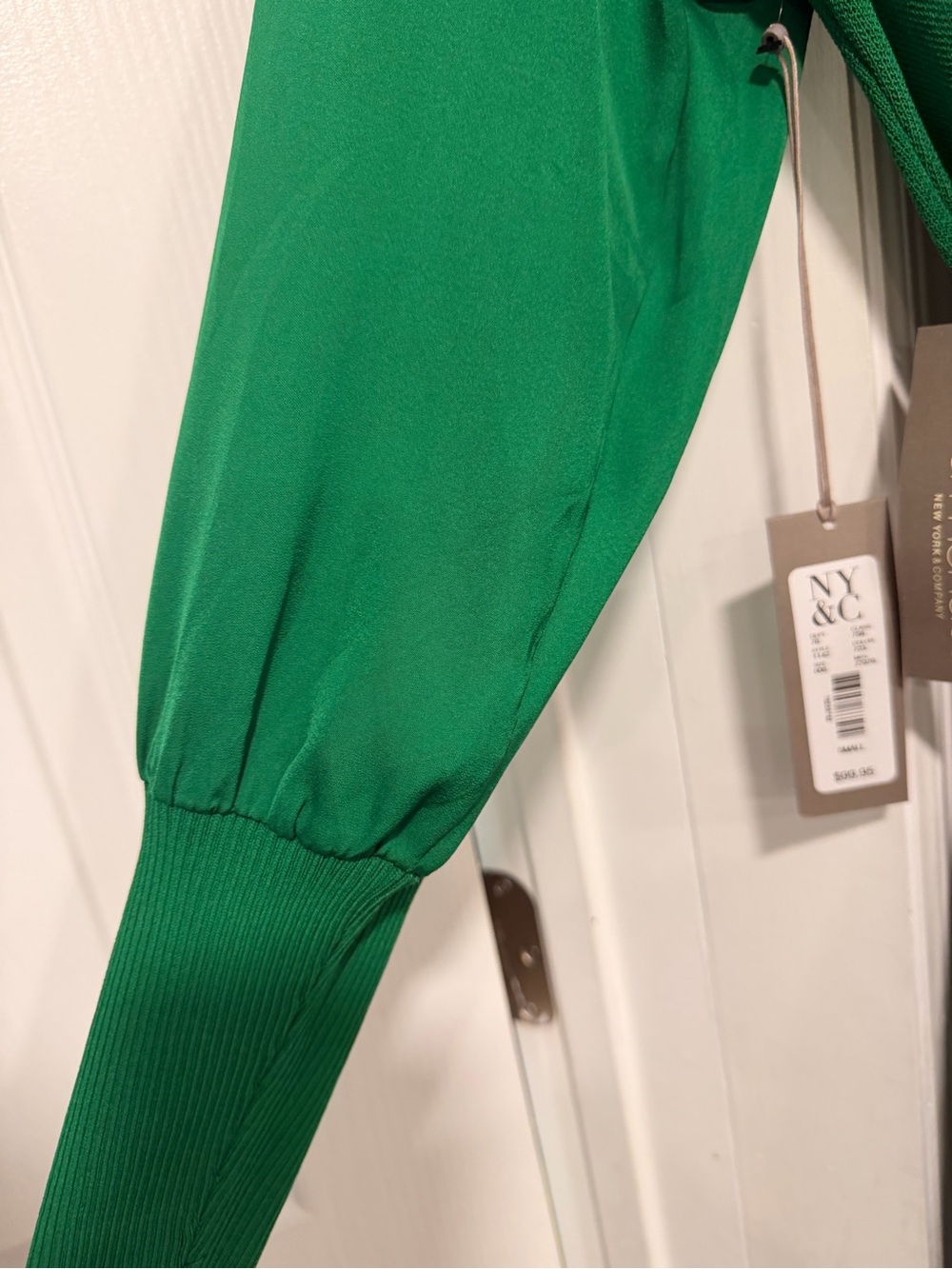Emerald Green Long Sleeve Midi Dress - Picture 3 of 5